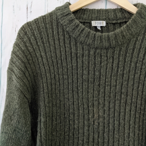 3/$20 Tobi Hi Lo Hem Green Knit Sweater - Picture 4 of 4
